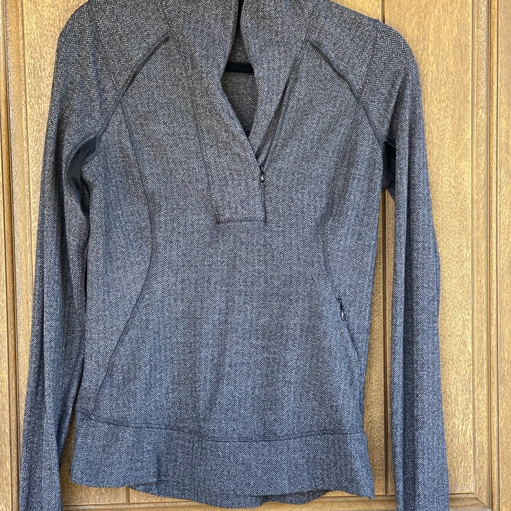 Lululemon pullover with side half zip neck